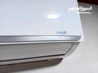  3 مكيف احدث نوع 2 طن استعمال 4شهور للبيع بداعي السفر