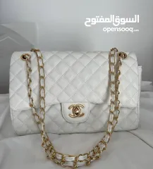  2 شنط شانيل حجم وسط