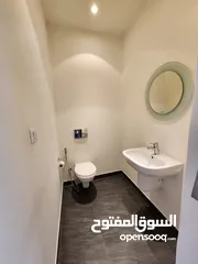  9 شقة فارغة للإيجار في عبدون ref : 14327