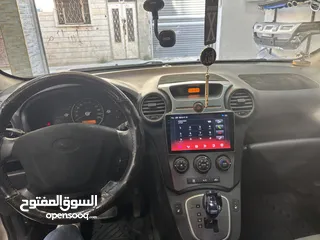  5 جيب كيا كارنز 2009