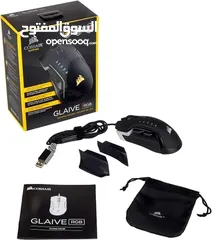  1 CORSAIR GAMING GLAIVE RGB