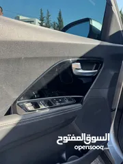  4 كيا نيرو 2022 لون فيراني جديد ميتاليك جمرك جديد