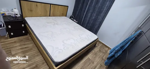  4 bed with matress