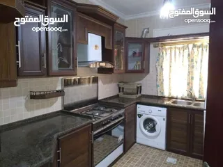  7 شقة ارضية مميزه للبيع في اجمل مناطق الجبيهه / ref 424