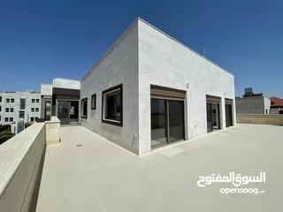  5 شقة طابقية (سكن خاص) للبيع بإطلالة (بانارومية) وجميلة جداً على السيتي مول وحدائق الحسين وقرب مكة مول
