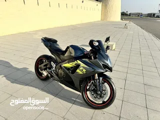  2 Suzuki GSXR 1000 2008