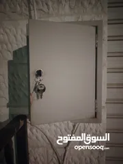  4 خزانة شاحن كهرباء