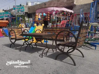  18 جلسات خارجية و مقاعد