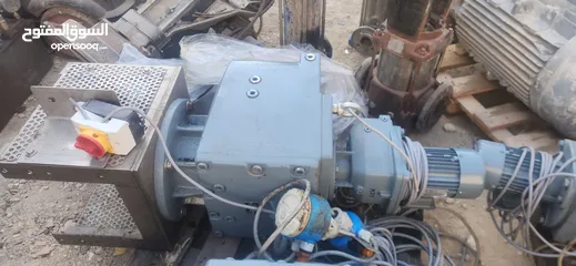  4 تنكات ستانلس مع قياره