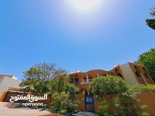  2 فيلا للبيع الحيل موقع مميز قريب البحر/Villa for sale, Al Hail   Excellent location near the sea