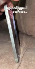  4 iPhone 15 بحاله ممتازه