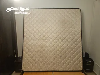  4 فرشة اسفنج زنبركية مزدوج 190x200 مستعملة بحالة جيدة جدا