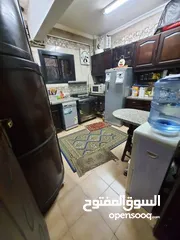  4 شقة 180متر بالمربع للذهبي محمد حسن الجمال متفرع من عباس العقاد بجوار الخدمات