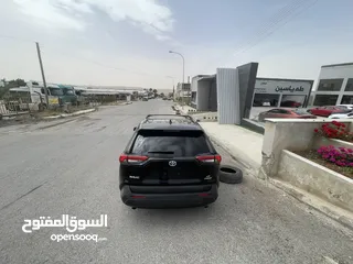  20 2021 TOYOTA RAV4, LE  بطاريه ليثيوووم السياره توب نضافه بصلاه على النبي
