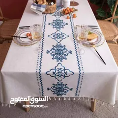  1 شراشف لطاولات السفرة بخامة ونقشات مميزة