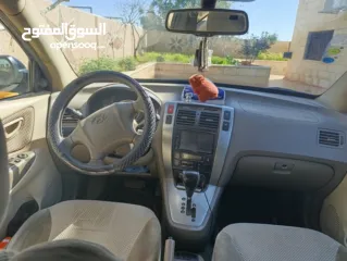  3 جيب توسان  لون  أسود فتحة سقف 4*4