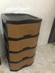  2 خزانة بلاستيك اربع جوارير شبه جديدة للبيع