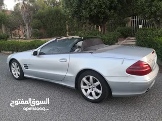  1 مرسيدس 300sL مخزن