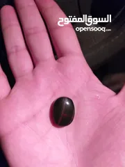  2 حجر دم يمني طبيعي من النوادر  natural Yemeni blood stone