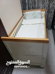  4 سرير اطفال نظيف جدا للبيع