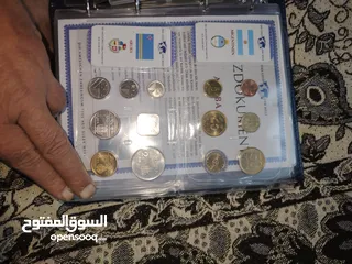  9 عمل معدنية وورقية قديمة ونوادر الانتيكة