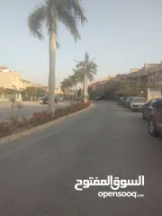  2 فيلا فاخره للايجار اول سكن داخل كومباوند ريحانه