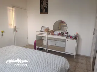  17 شقة بطولكرم جاهزة