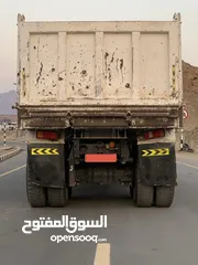  5 Renault truck