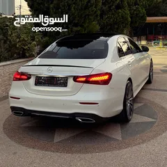  3 Mercedes E220