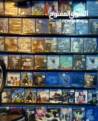  4 سيديات وألعاب بليستيشن 4 وثري مع توفر خدمة توصيل