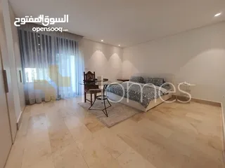  23 فيلا مع مسبح للبيع في طريق المطار بمساحة بناء 940م