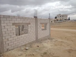  6 قطعه الارض للبيع
