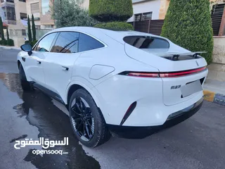  12 شانجان افاتار موديل 2023 AVATR 11 دفع كلي AWD وثنائي