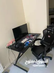  2 مكتب جيمنج مزود ب اضاءة RGB ملونه مع ريموت تحكم بسعر 38دينار شامل التوصيل لجميع المحافظات  لحقوا عرض