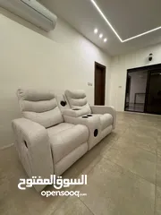  4 ركلاينر ثنائي جديد للبيع