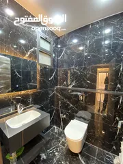  9 شقة فاخر شبة ارضي في طريق المطار الحويطي 170 متر داخلي و خارجي 170 متر بسعر مميز وتشطيب فلل