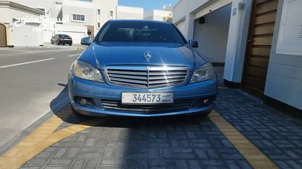  3 Mercedes c200 2011  ( perfect condition In and out )