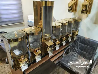  6 مطحنة قهوة و مطاحن للبن. لون ذهبي تركية مقفلة بالصندوق جديده مع كامل القطع  نوع loges