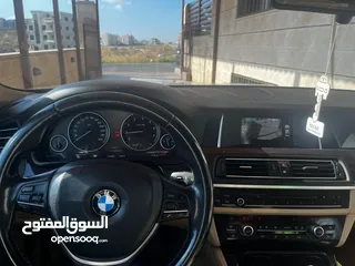  2 BMW 520 2016