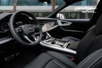  12 Audi Q8 S-LINE