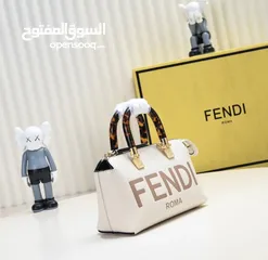  1 حقائب FENDI