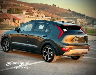  12 نيرو هايبرد 2022