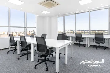  5 Open plan office space for 15 persons in Muscat, Pearl Square