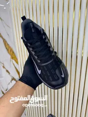  10 الأول في البلاد  موديل نايك 2025 (ضد المي)  ضد التزحلق مكفول ضبان طبي الأقوى ع مستوى الو