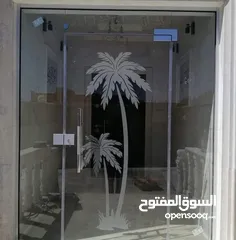  6 معلم زجاج ومرايا وسيكوريت ودبل وتركيب وتفصيل جميع انواع الزجاج وللمرايا وتركيب جميع زجاج الطاولات