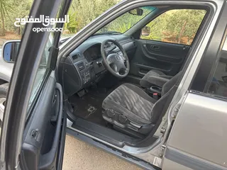  6 Honda CRV year 2000