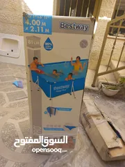  6 مسبح مستعمل لمده شهر فقط استعمال خفيف