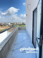  20 شقة خلف بن العميد طابق ثاني فني  حديثة البناء من المالك مباشرة بدون عمولة