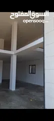  2 مخازن تجارية للبيع