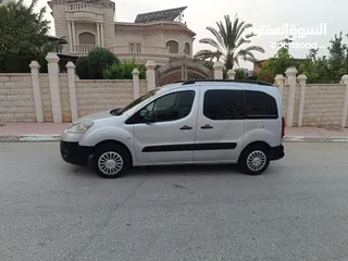  2 بيجو باتنلر 2015 ديزل بسعر حررق 37000 ألف نقدا البدل وارد منبدل هوك خلفي غرفه جلد